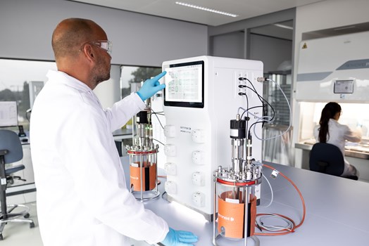 Getinge bioreactor systems for lab-scale