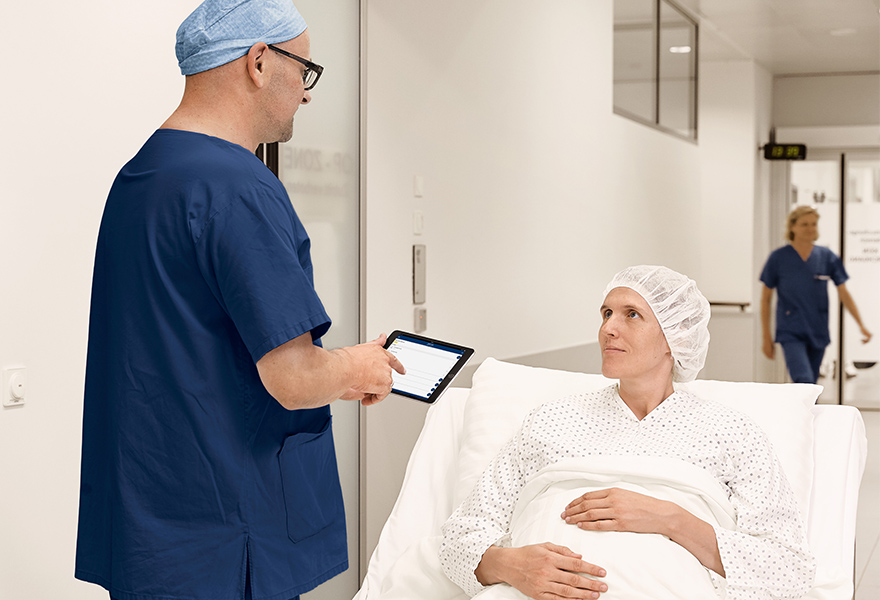 Getinge research Doctor and patient