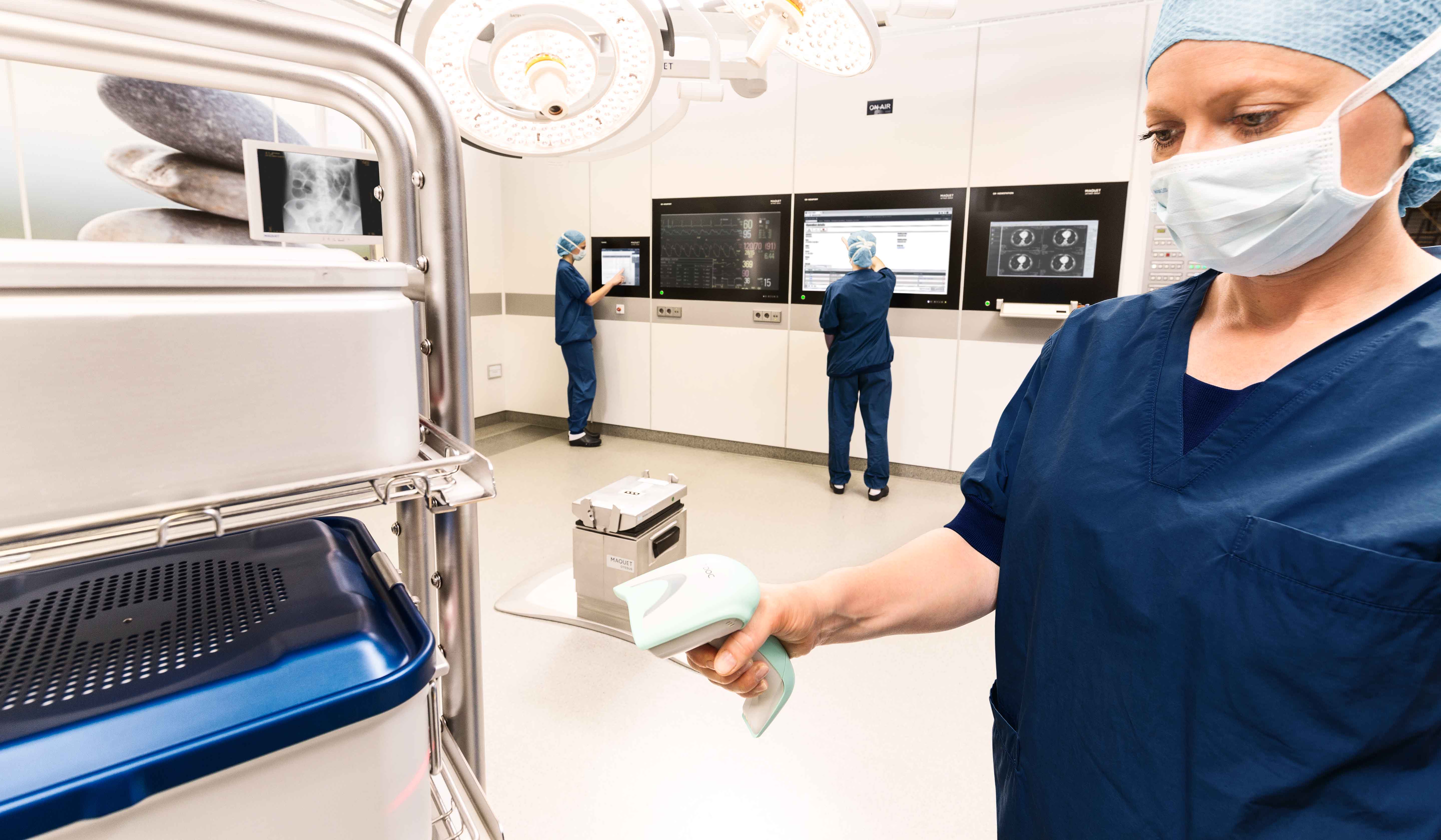 OR nurse registers surgical case cart in T-DOC sterile goods management solution OR nurse registers surgical case cart in T-DOC sterile goods management solution