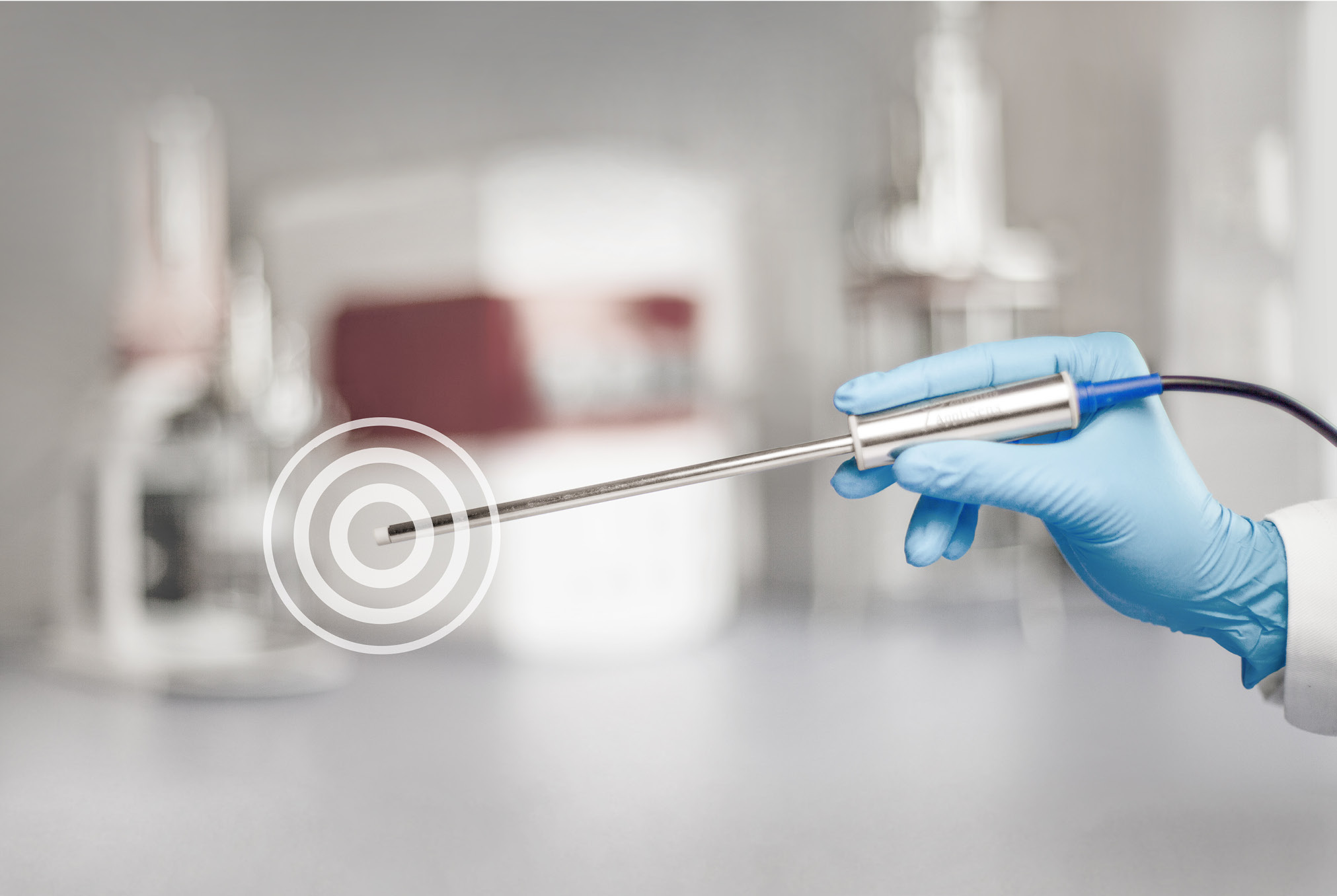 Scientist using the LumiSens optical DO sensor in laboratory applications Scientist using the LumiSens optical DO sensor in laboratory applications