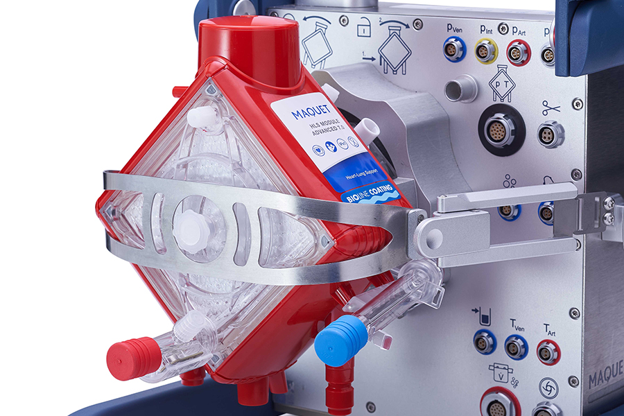 Cardiohelp with additional transport guard Cardiohelp with additional transport guard