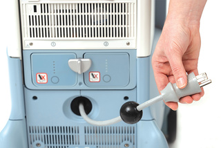 Cardiosave removing power plug