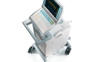 CS100 Intra-Aortic Balloon pump featuring one button start for mechanical circulatory support
