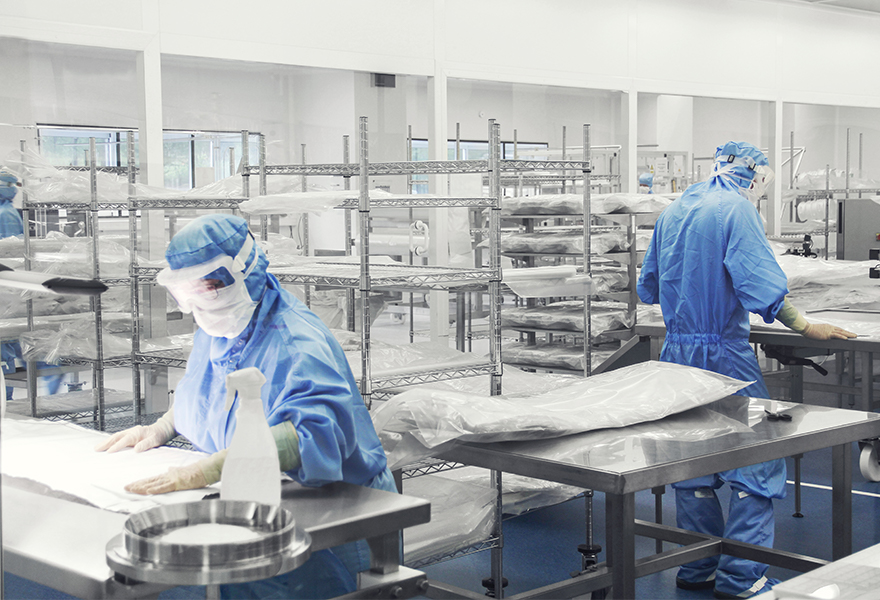 DPTE-BetaBag® production in ISO 5 and ISO 7 cleanrooms