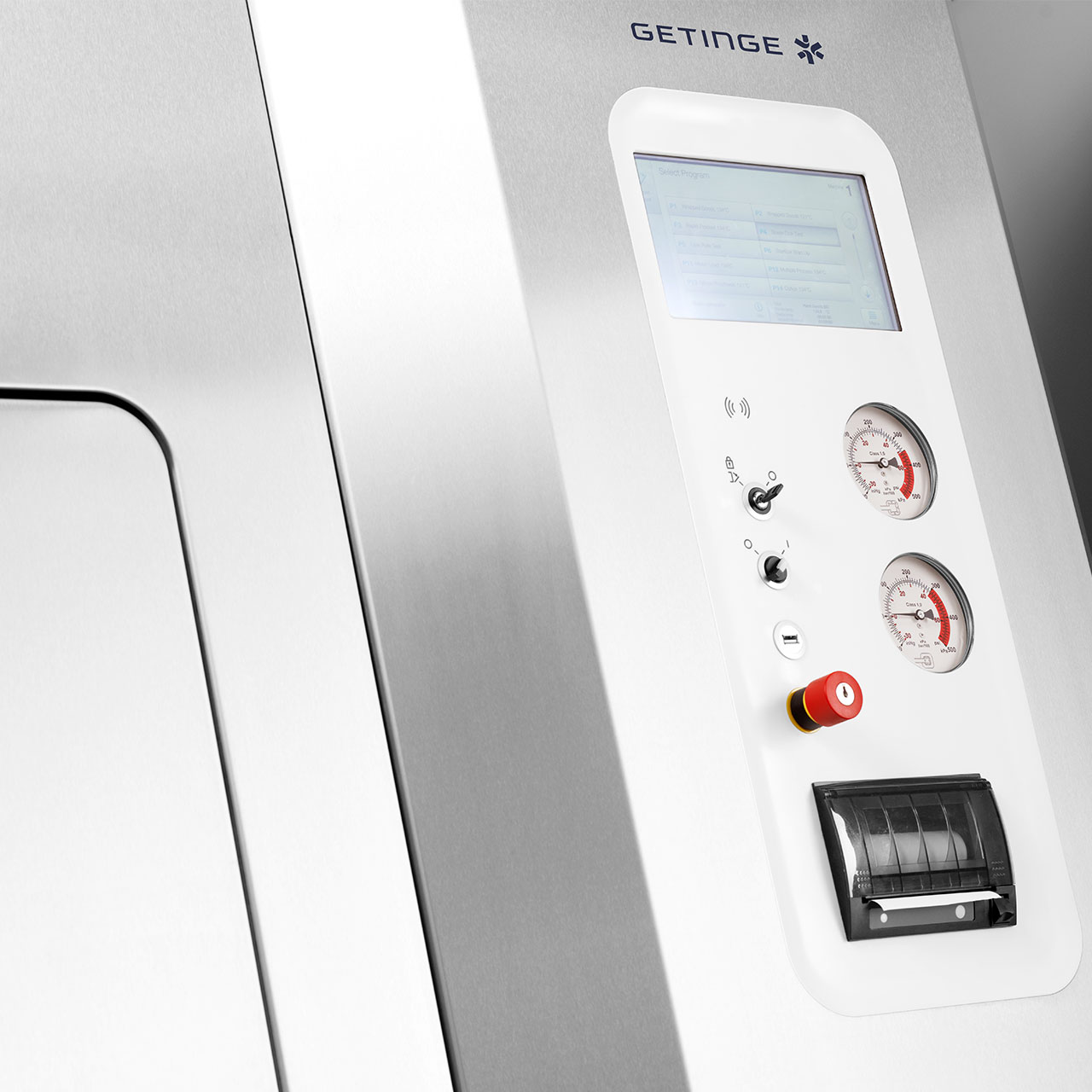The GSS610H Sterilizer features an innovative, user-friendly interface display.