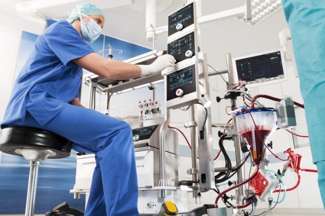 HL 40 Heart-Lung Machine in use HL 40 Heart-Lung Machine in use