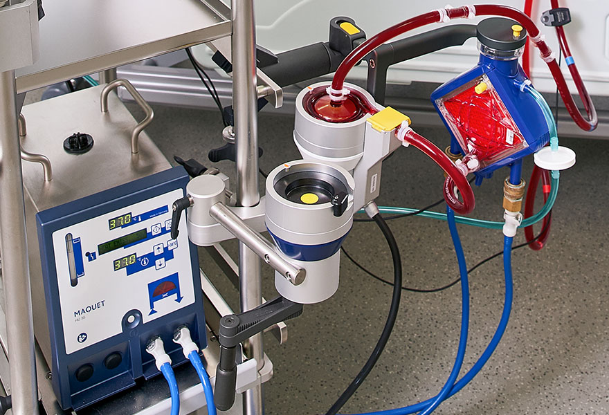 Heater Unit HU 35 Easy and safe temperature control for Extracorporeal Life Support