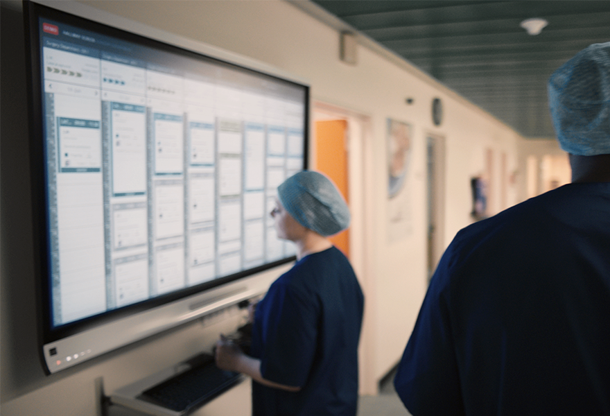 INSIGHT patient flow managemen solution show surgical progress updates INSIGHT patient flow managemen solution show surgical progress updates