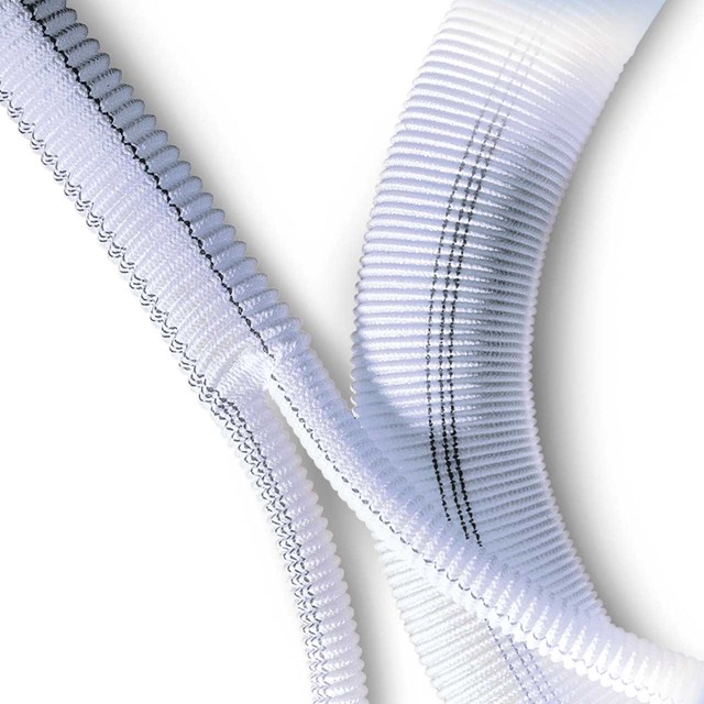 Collagen-coated external-velour polyester graft