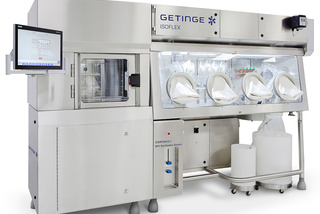 A 4-glove ETF ISOFLEX isolator with a hatch and two DPTE® Alpha rapid transfer ports