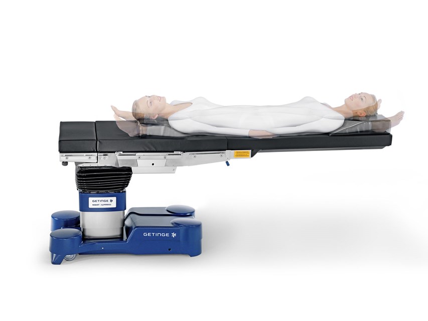With Maquet Alphamaxx surgical table, the use of carbon-fiber modules ensure unrestricted 360° use of  the C-arm without having to readjust the patient in both normal  and reverse mode