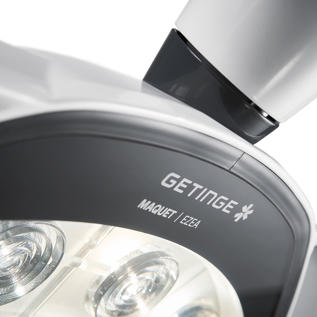 Maquet Ezea is an effortless manoeuvering surgical light