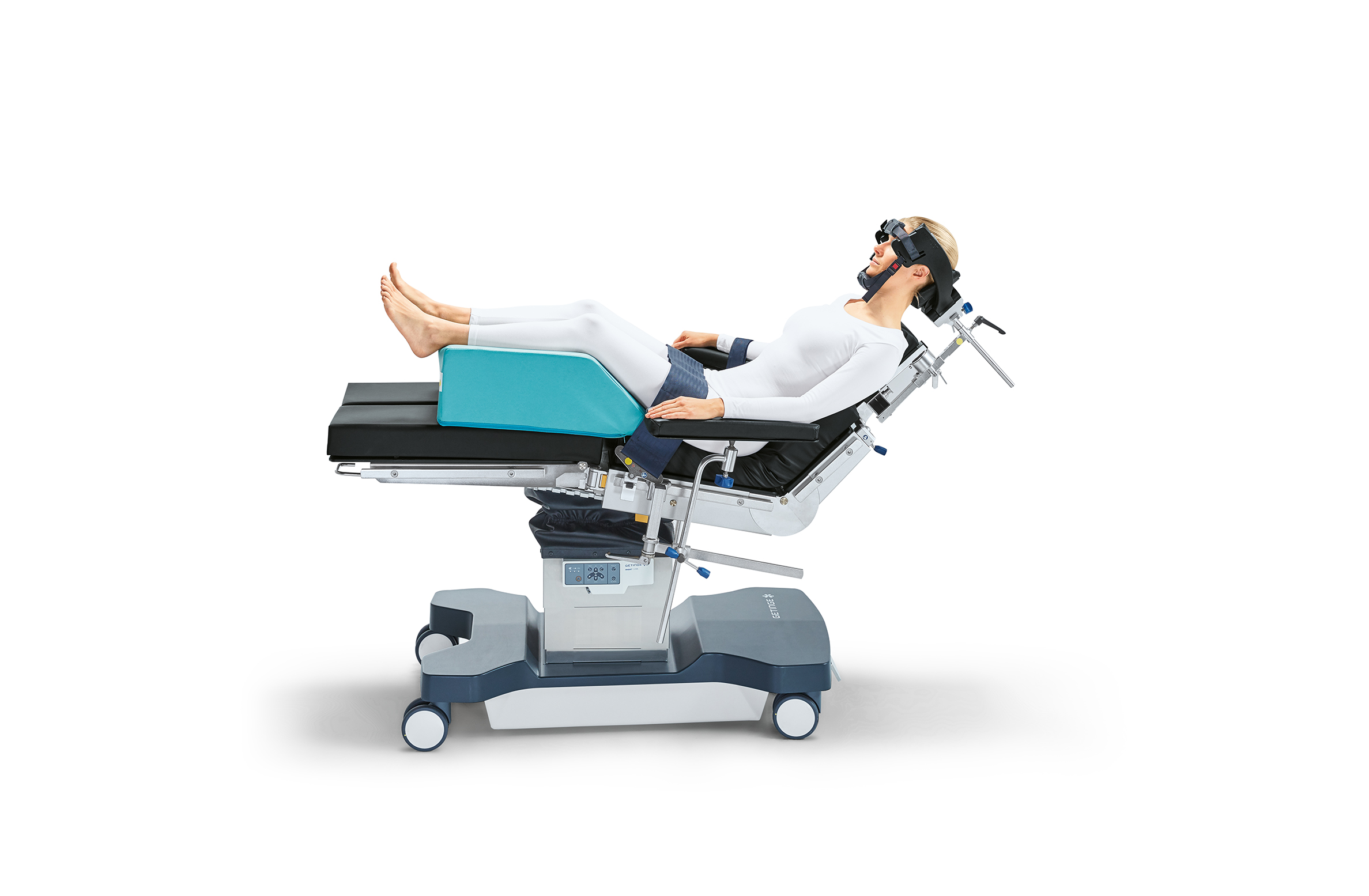 Patient lying with feet up on Maquet lyra operating table Patient lying with feet up on Maquet lyra operating table