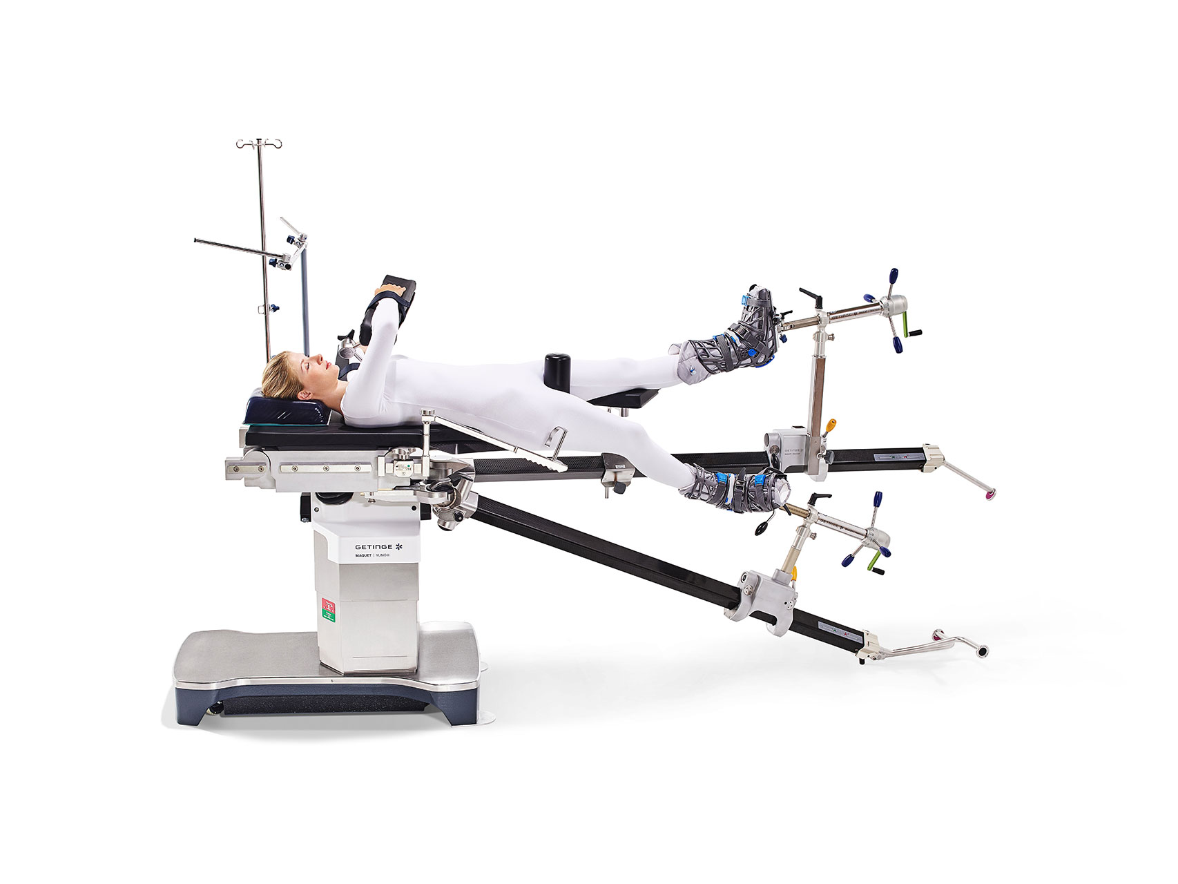 The direct anterior approach requires a complex course of leg movements. The traction bar with ball joint mimics the smooth multidirectional movement of the hip itself. This Maquet Yuno II surgical table bar is easy to operate, flexible to position, and securely locked to prevent overextension and keep the patient safe. 