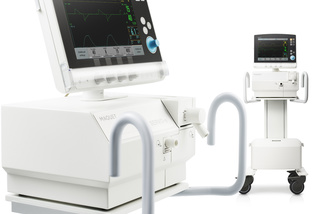 Getinge Servo-s mechanical ventilator screen showing PRVC ventilation mode