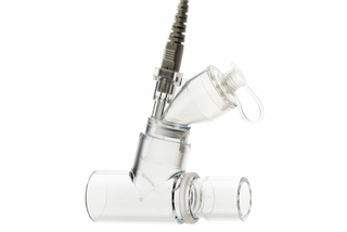 Aerogen Solo nebulizer connected to Aerogen Solo