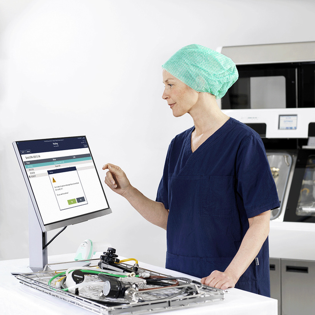 User working with T-DOC by ED-Flow AER