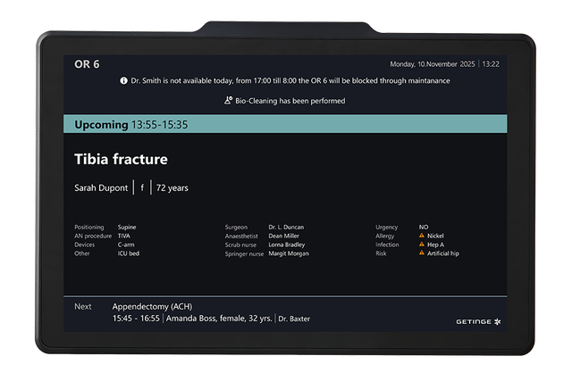 SmartView digital door sign showing at a glance OR overview interface