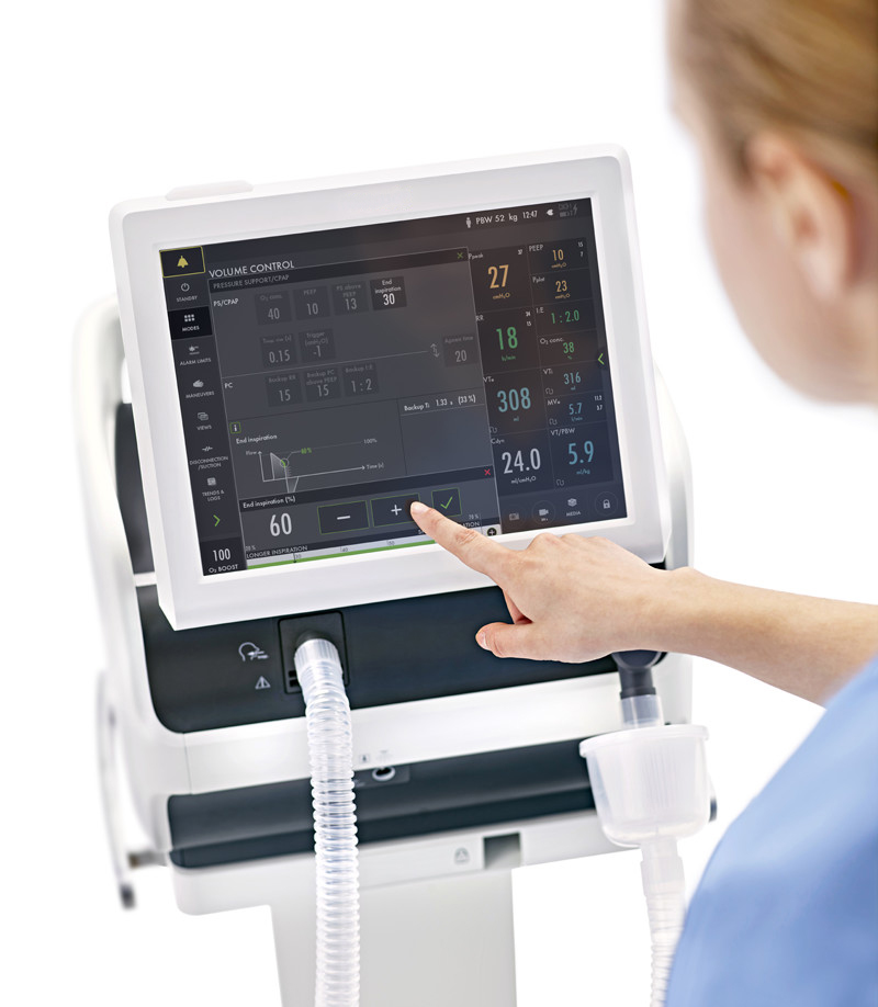 Nurse with Servo-air ventilator Nurse with Servo-air ventilator