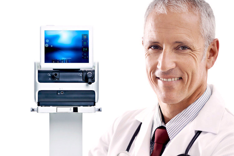 Doctor with Servo-air ventilator Doctor with Servo-air ventilator