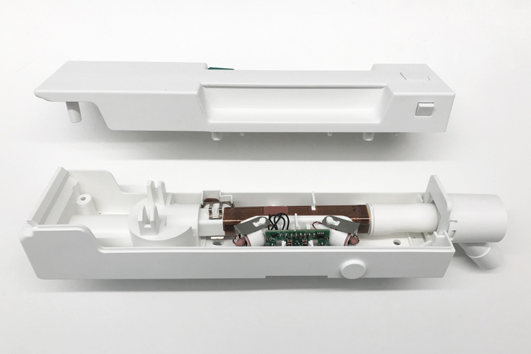 Getinge Servo-i Ultrasonic Expiratory Flow Sensor showing top of casing removed to reveal internal Ultrasonic Oxygen Sensor Getinge Servo-i Ultrasonic Expiratory Flow Sensor showing top of casing removed to reveal internal Ultrasonic Oxygen Sensor