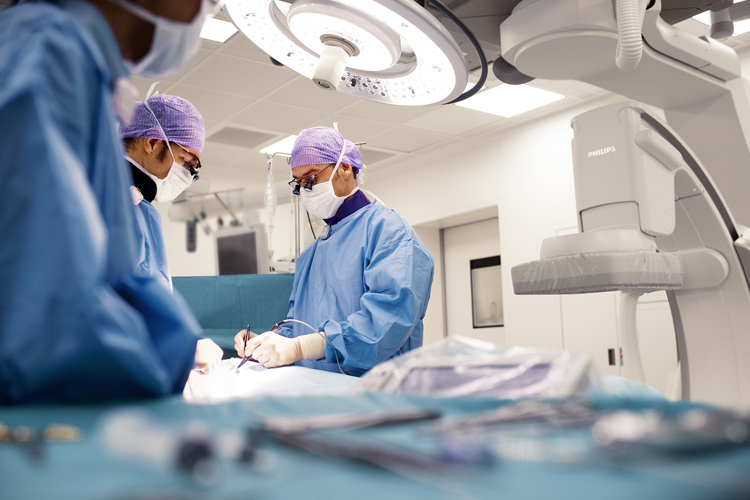 Getinge Hybrid OR Maquet Magnus Azurion FlexMove Philips Image Guided Surgery