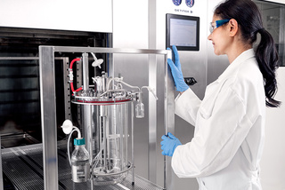 multi-use bioreactor washing